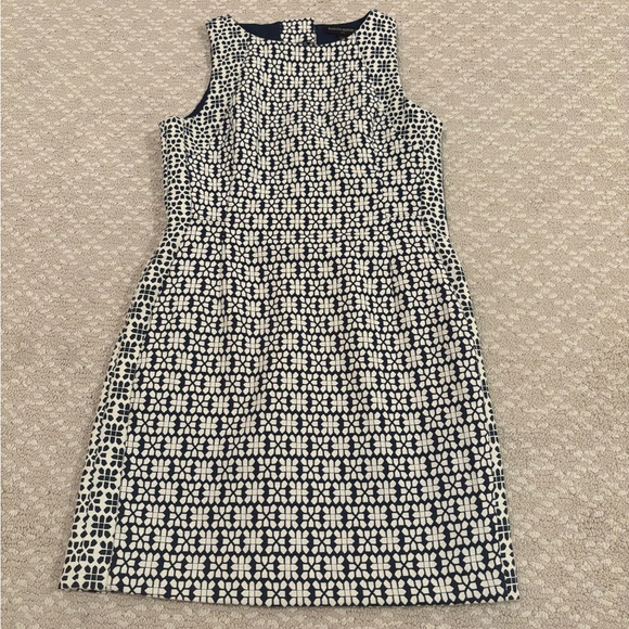 Banana Republic Dresses & Skirts - Banana Republic Navy and White Patterned Mini Dress
